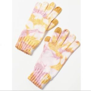 Urban Outfitters Tie-Dye Flat Knit Tech Gloves